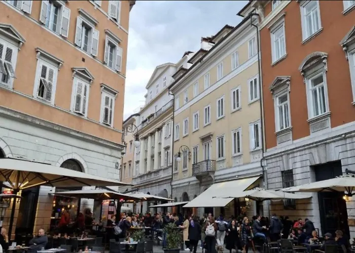 Piazza Unita D'italia - Free Wifi * Trieste
